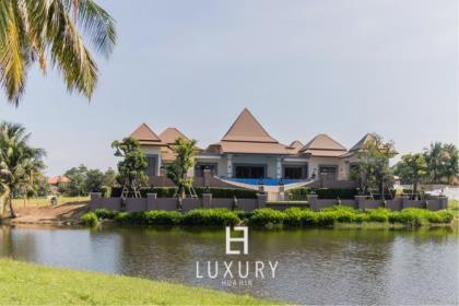 Stunning Recently Completed Villa 