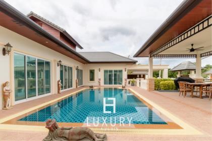 3 Bedroom L Shaped pool villa