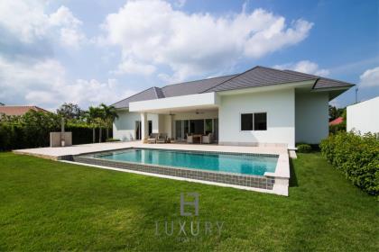 Brand New Modern 3 Bedroom Pool Villa 