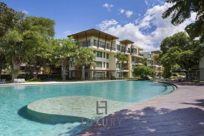 Luxury 3 Bedroom Beachfront Condo
