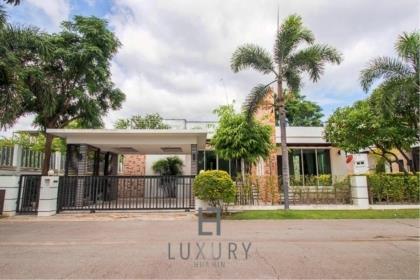 Modern 3 Bedroom Villa