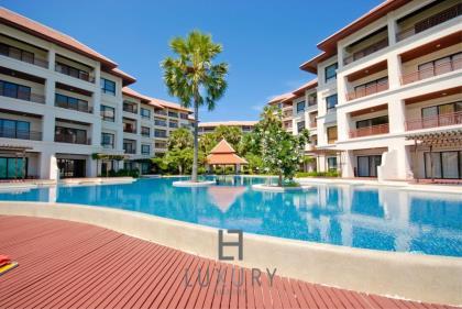 Luxury 5 Bedroom Penthouse Beachside Condo in Khao Tao 