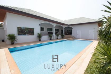 3 Bedroom Pool Villa