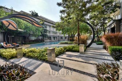 Beautiful 2 Bedroom condo with great views