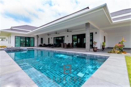 Luxury 3 Bedroom Pool Villa 