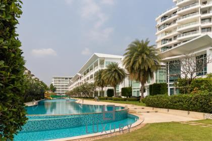 2 bedroom beachfront condo in town
