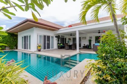 Luxury 3 Bedroom Pool Villa 