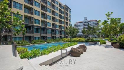 1 Bedroom Condo Close To The Beach