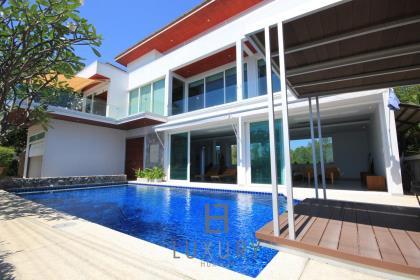4 Bedroom Beach Pool Villa In Cha Am 