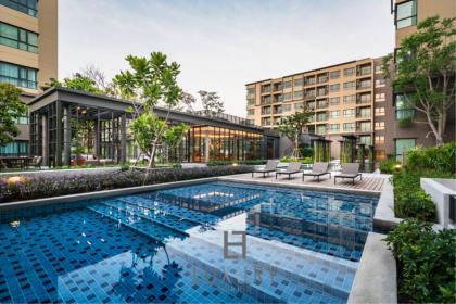 1 Bedroom Condo Close To The Beach