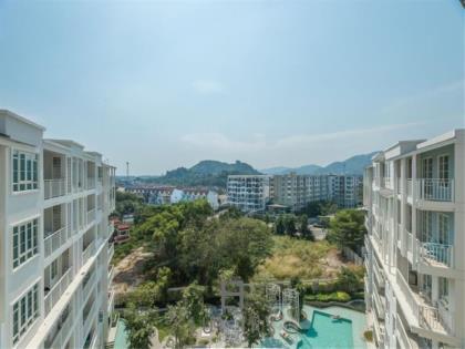 1 Bedroom Pool View Condo