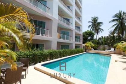 1 Bedroom Condo in Central Location