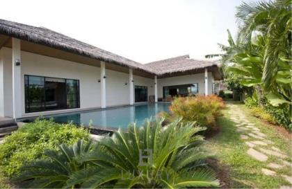 2 Bedroom Bali Style Pool Villa 