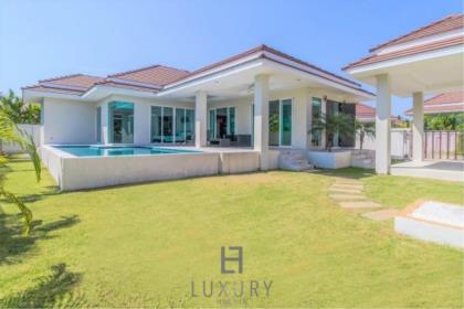 Modern 3 Bedroom Pool Villa