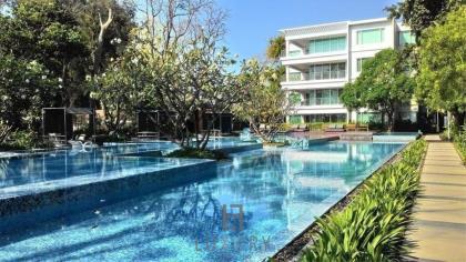 2 Bedroom Beachside Condo