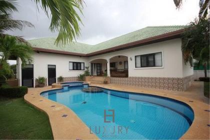 3 Bedroom Pool Villa