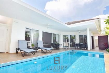 Nice 2 Bedroom Pool Villa