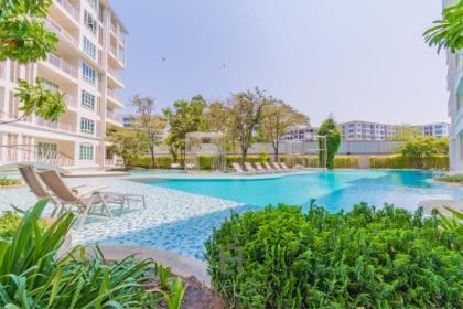 2 Bedroom Ground Floor Condo In Great Location