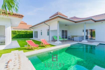 Beautiful 4 Bedroom Pool Villa