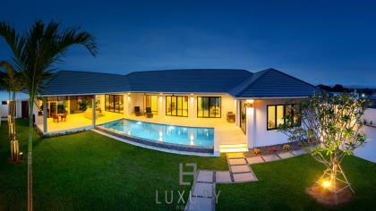Brand New 3 Bedroom Show Villa For Sale
