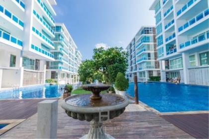 Nice 2 Bedroom Condo Close To The Beach