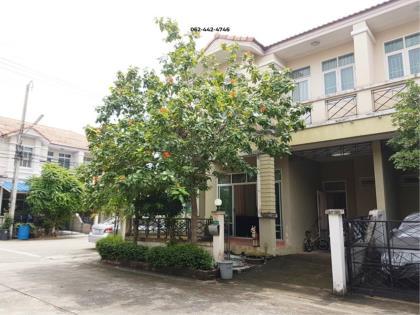 PPH_01037 ขาย ทาวน์เฮ้าส์ หมู่บ้าน รื่นฤดี รังสิต คลอง 4 ,ทาวน์เฮ้าส์ รังสิต คลอง 4 ทาวน์เฮ้าส์ รื่นฤดี คลอง 4 ถนนพระองค์เจ้าสาย หรือซอยร้านอาหารบ่อเงิน 