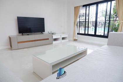 For Rent PET FRIENDLY APARTMENT Cosmo Villa Near Bts Nana