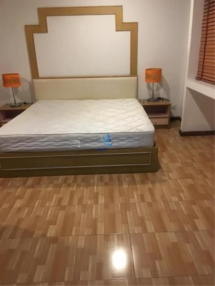 Le Premier 2 Condominium