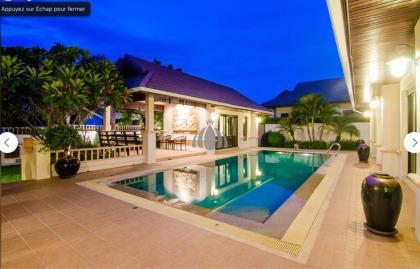Luxury Pool villa Thai/Bali for rent 