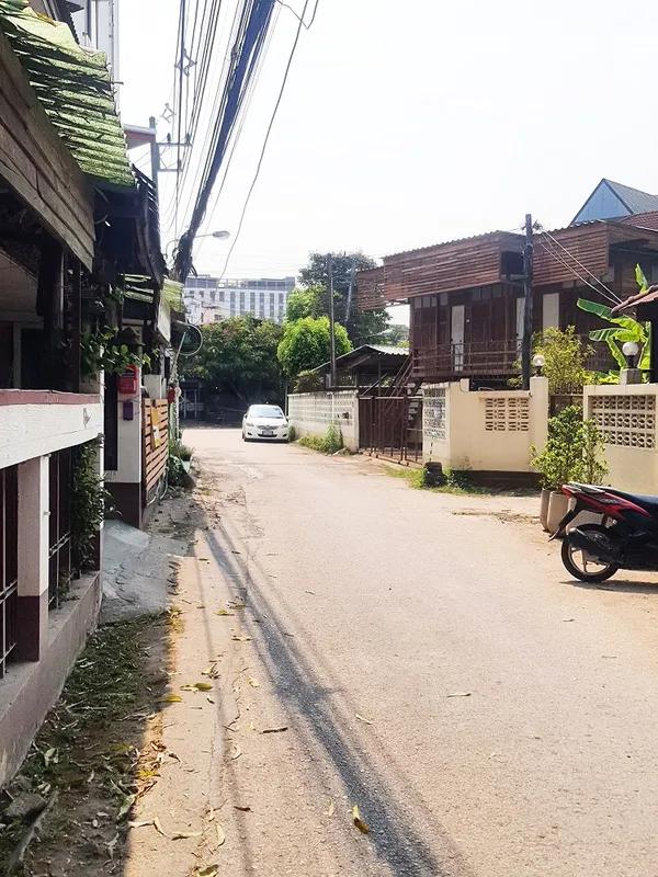 ที่ดิน 182 วา ใจกลางเชียงใหม่ ใกล้ประตูท่าแพ 200 ม