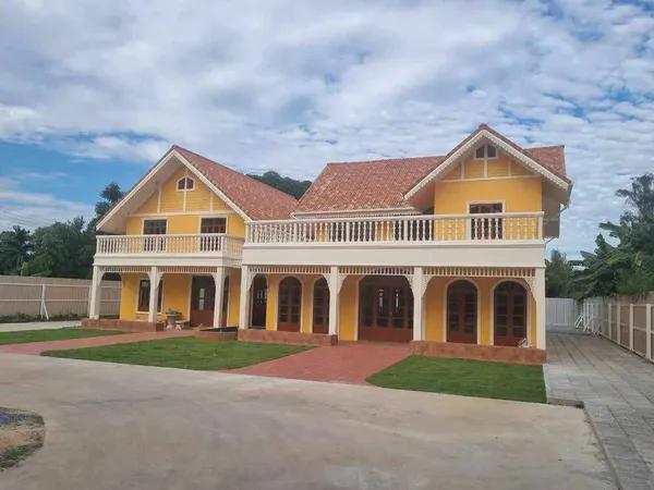 ให้เช่าถูกมาก!! อาคารพร้อมที่ดิน 580 ตร.ว. ทำเลทอง