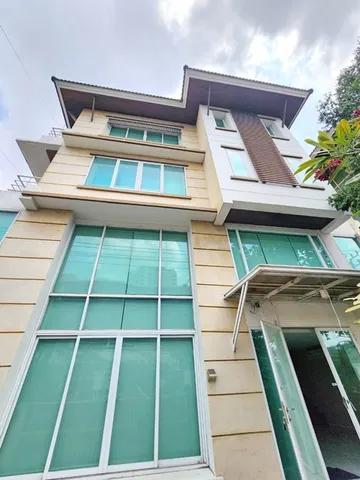 ออฟฟิศหรู 420 ตรม. BTS ม.เกษตรศาสตร์ 500ม. พหล คฤห