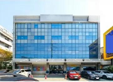 รร.นานาชาติชาร์ตเตอร์ MRT ศรีนุช 1.1 กม. โรบินสัน