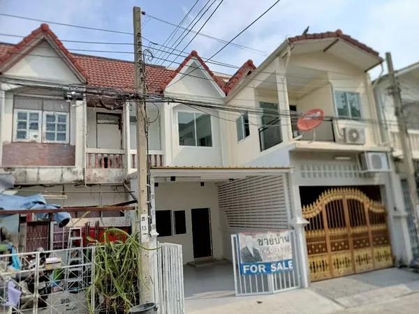 ขายทาวน์เฮ้าส์ 2ชั้น ทำเลทอง เพชรเกษม 48 บางหว้า