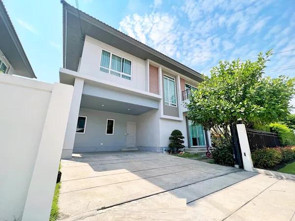5 ห้องนอน 3 ห้องน้ำ ไลฟ์ บางกอก บูเลอวาร์ด รังสิต
