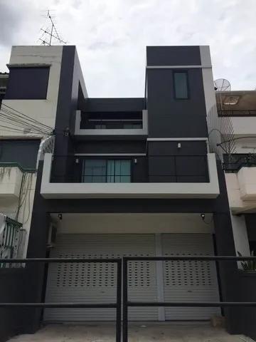 ให้เช่าทาวโฮม3.5ชั้น ใกล้สถานีรถไฟฟ้าอ่อนนุชเพียง