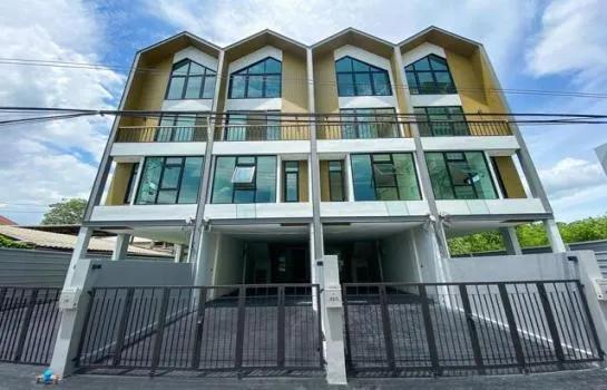 ให้เช่าทาวน์โฮมออฟฟิศ 4 ชั้น หลังมุม ซอยวชิรธรรม 6