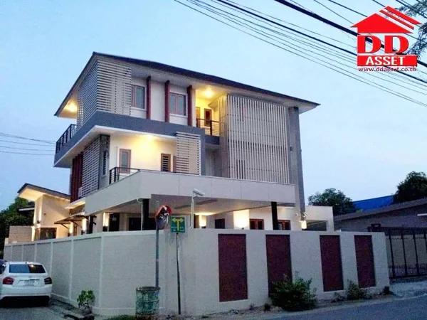 บ้านเดี่ยว 3 ชั้น ซอยบางกระดี่1 บางขุนเทียน