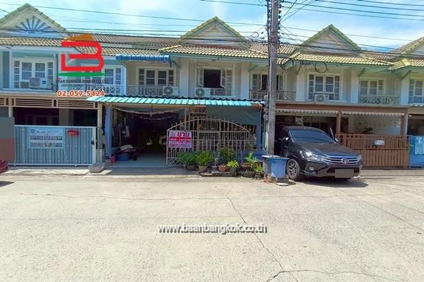 ทาวน์เฮาส์ หมู่บ้าน พฤกษา 13 เนื้อที่ 18.1 ตรว.