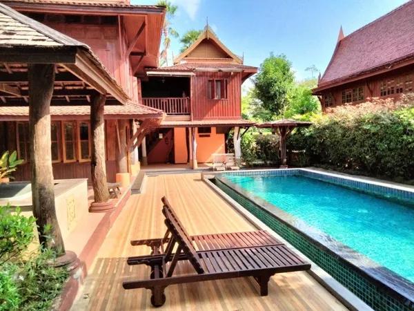 Hot Price!! Thai-Style Pool Villa in Thalang