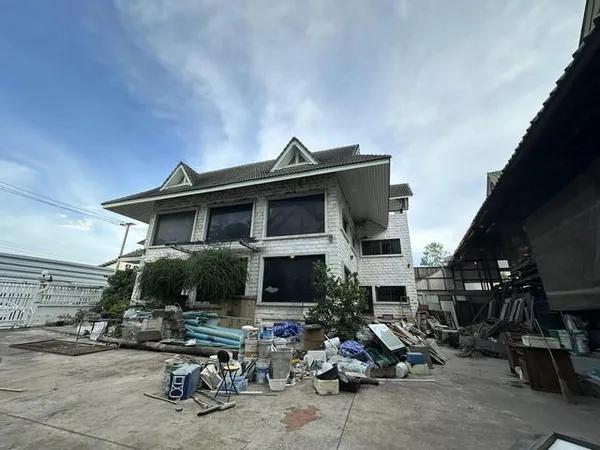 ขายที่ดิน พร้อมโฮมออฟฟิศ 3 ชั้น มีโกดัง ซ.อ่อนนุช