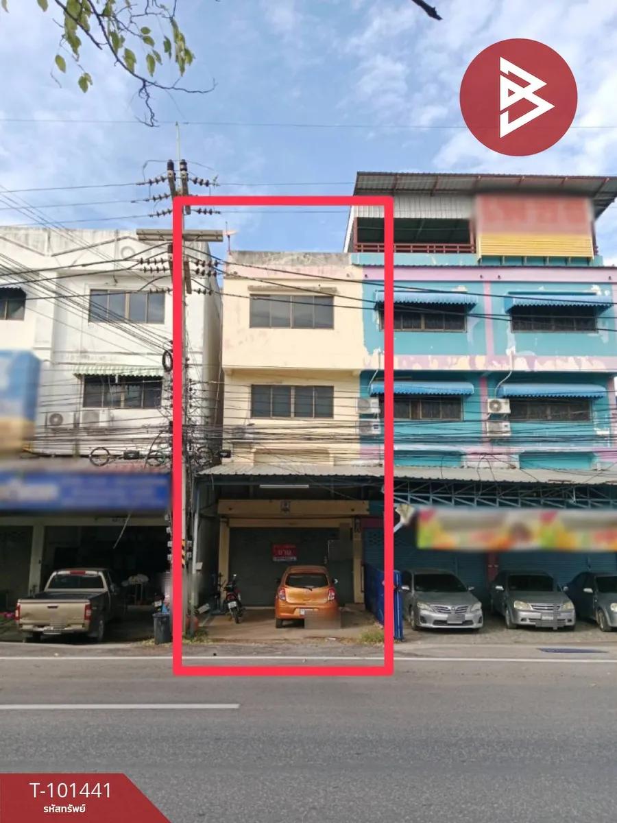 ขายอาคารพาณิชย์ 3 ชั้นครึ่ง ต.วัดไทร เมืองนครสวรรค